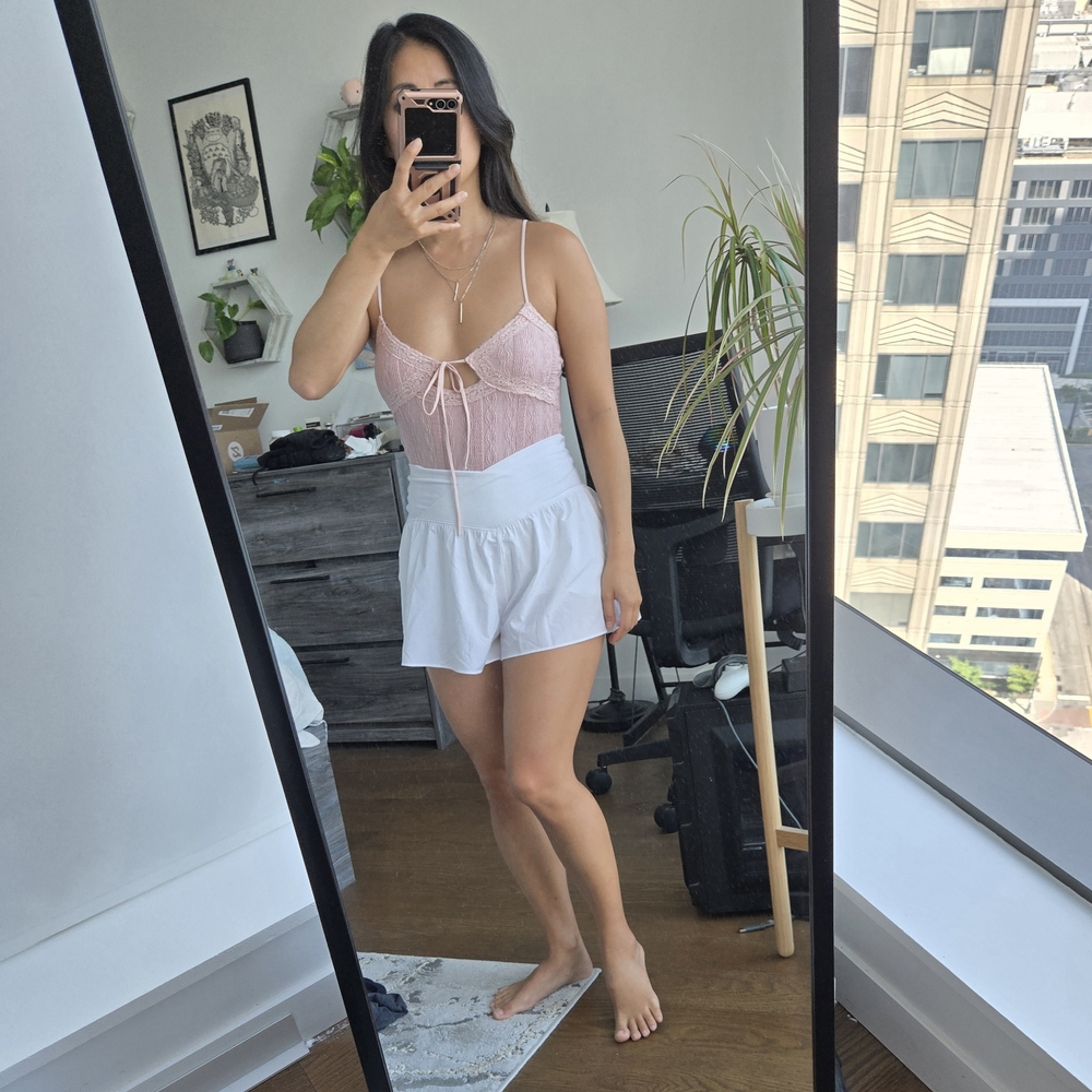 Edikted Lacey Knit Cut Out Light Pink Bodysuit
